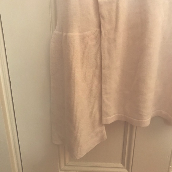 Wossimo White Sweater with flared sleeves (XS) - Picture 3 of 3